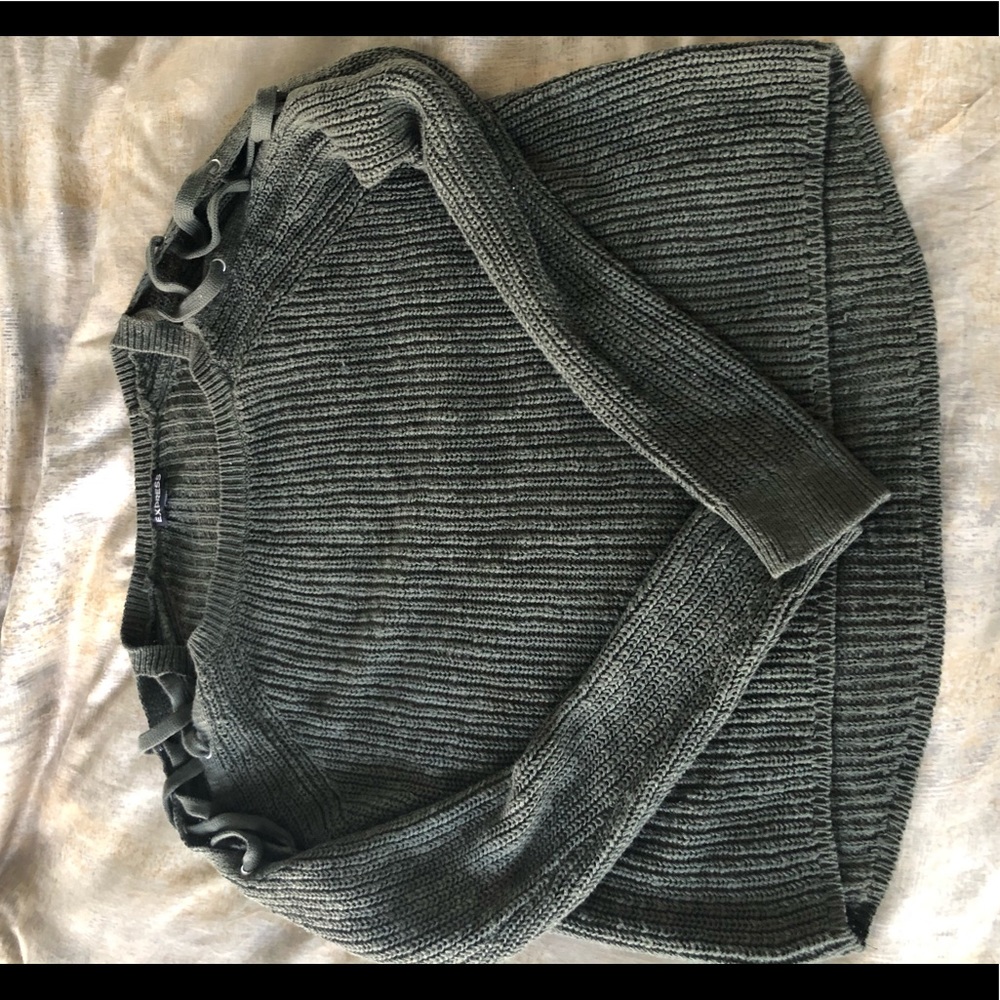 Crop sweater
